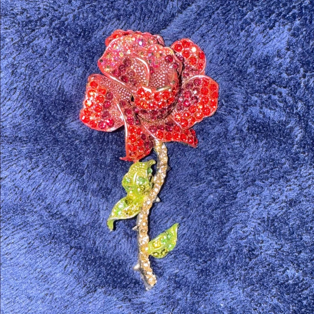 Elegant Red and Green Rose Brooch‎